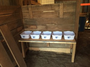 Tubs for nesting box. 